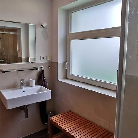 Charlot Mit Zwei Schlafzimmern Und Bio- Kamin Apartment Heringsdorf (Usedom)